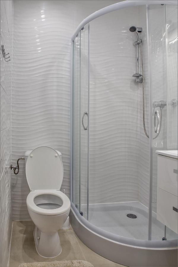 Stajnia Pod Debem Bed and Breakfast Starachowice Eksteriør billede
