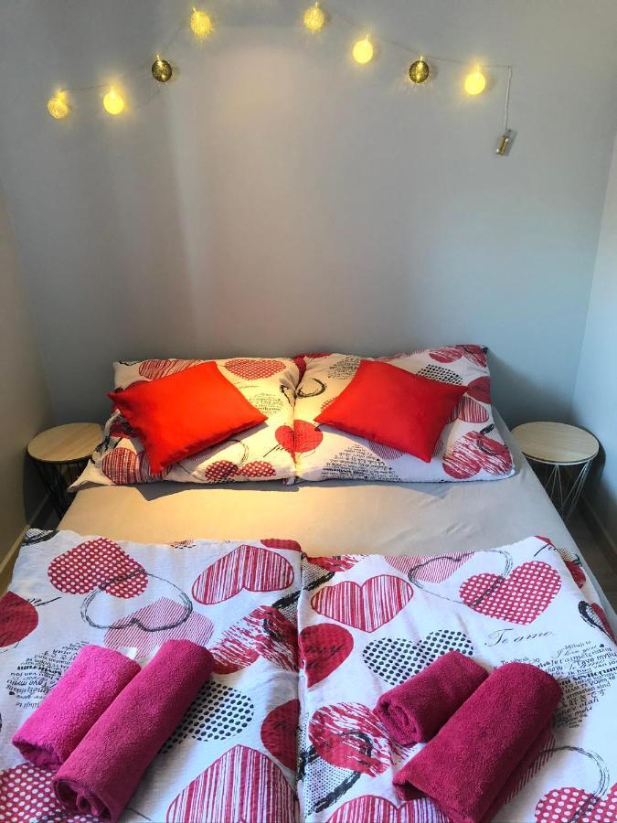 Stajnia Pod Debem Bed and Breakfast Starachowice Eksteriør billede