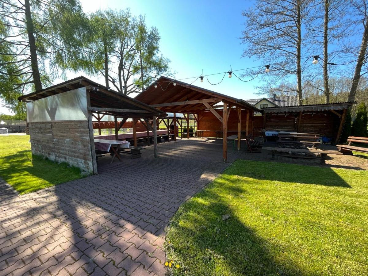 Stajnia Pod Debem Bed and Breakfast Starachowice Eksteriør billede