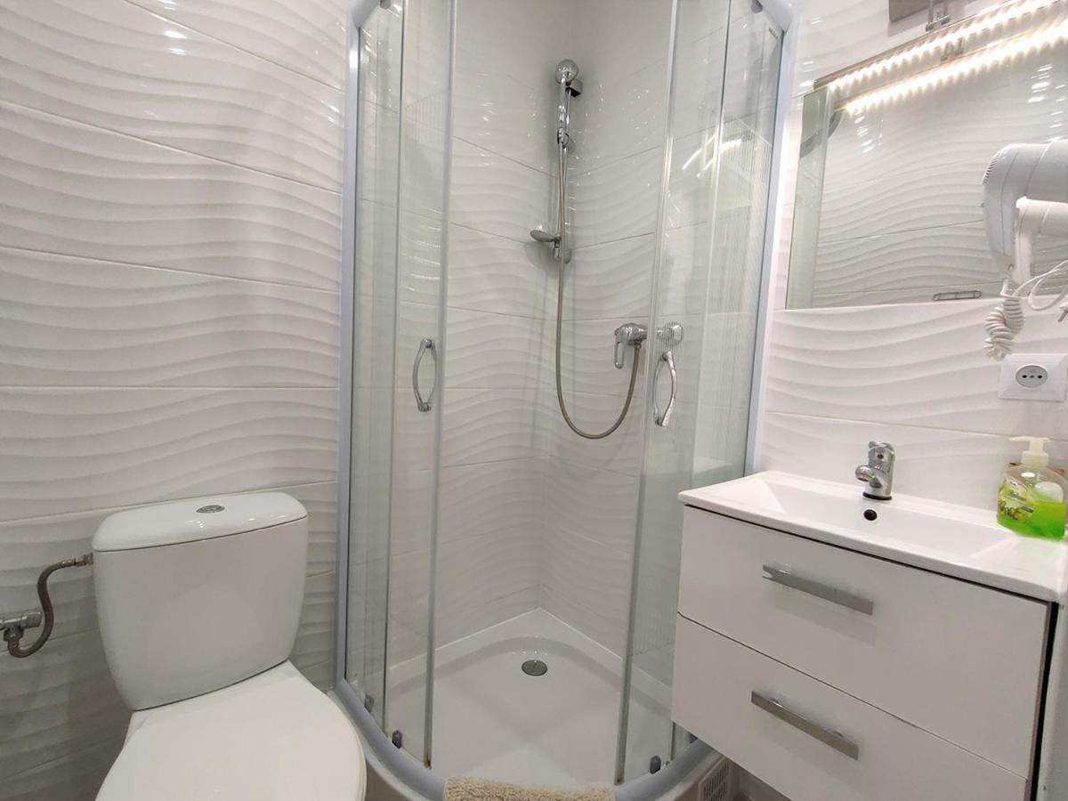 Stajnia Pod Debem Bed and Breakfast Starachowice Eksteriør billede