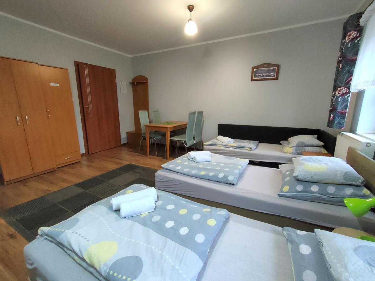 Stajnia Pod Debem Bed and Breakfast Starachowice Eksteriør billede